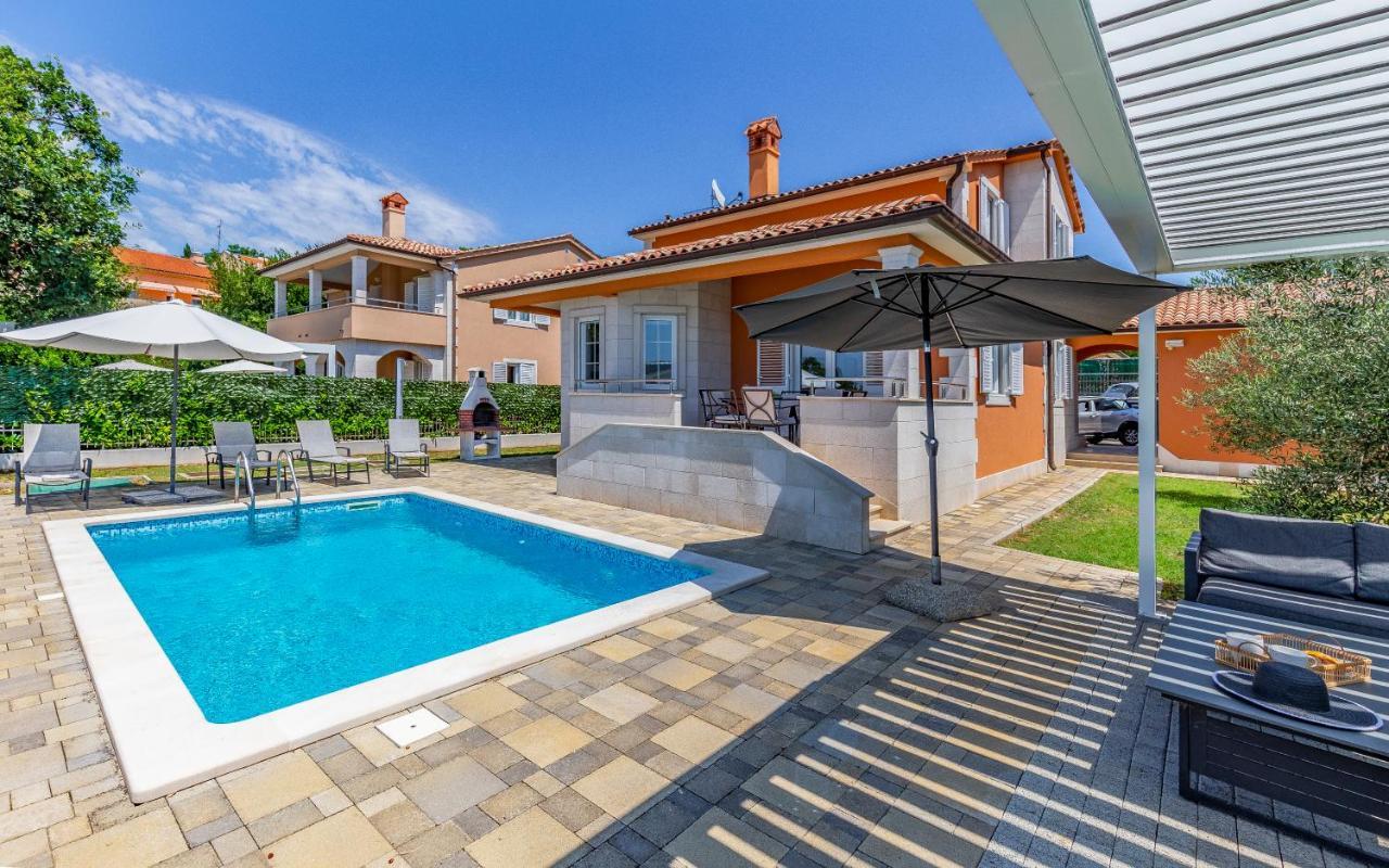 Lotus Villas Resort Pula Zewnętrze zdjęcie