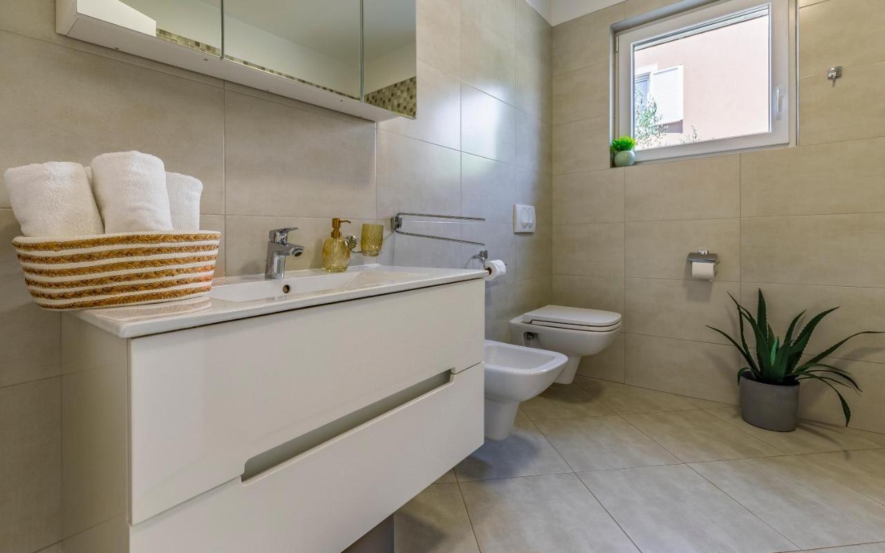Lotus Villas Resort Pula Zewnętrze zdjęcie